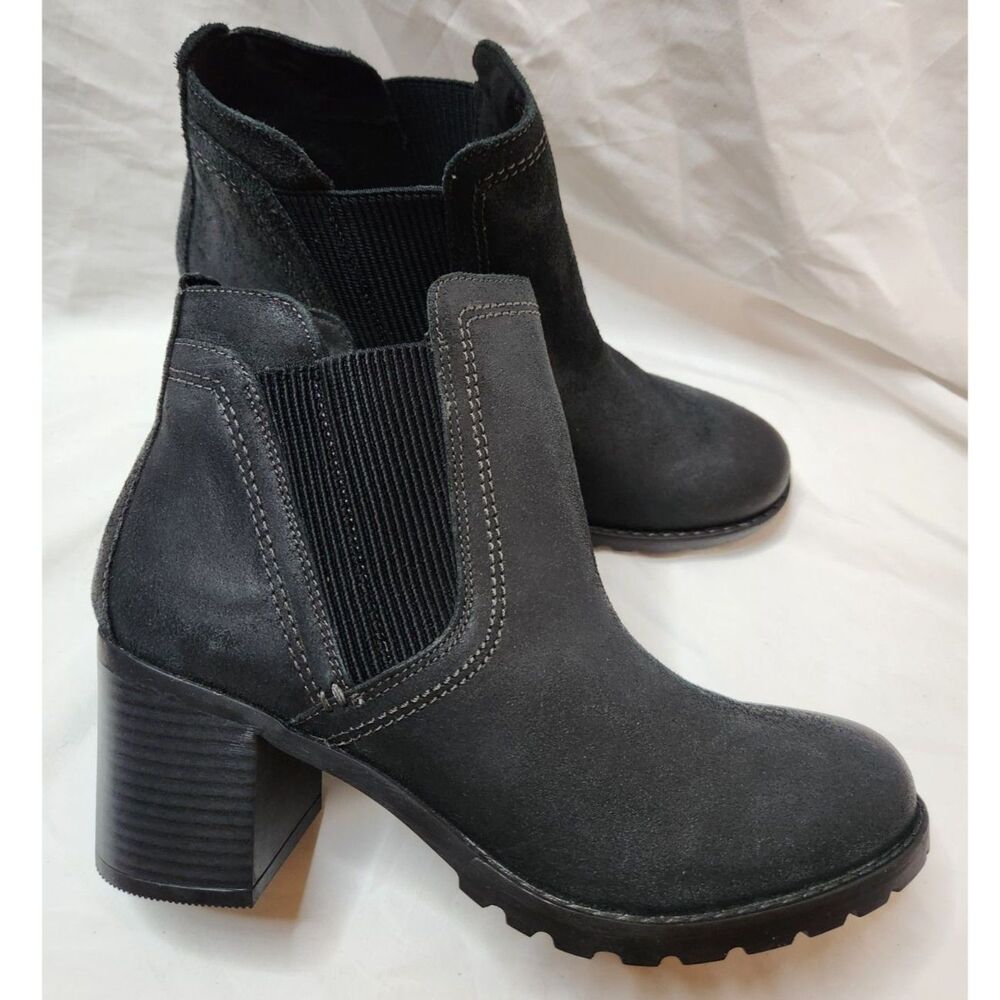 Clarks Leda Up Women’s 10 Black Suede Heeled Chelsea Ankle Boots
